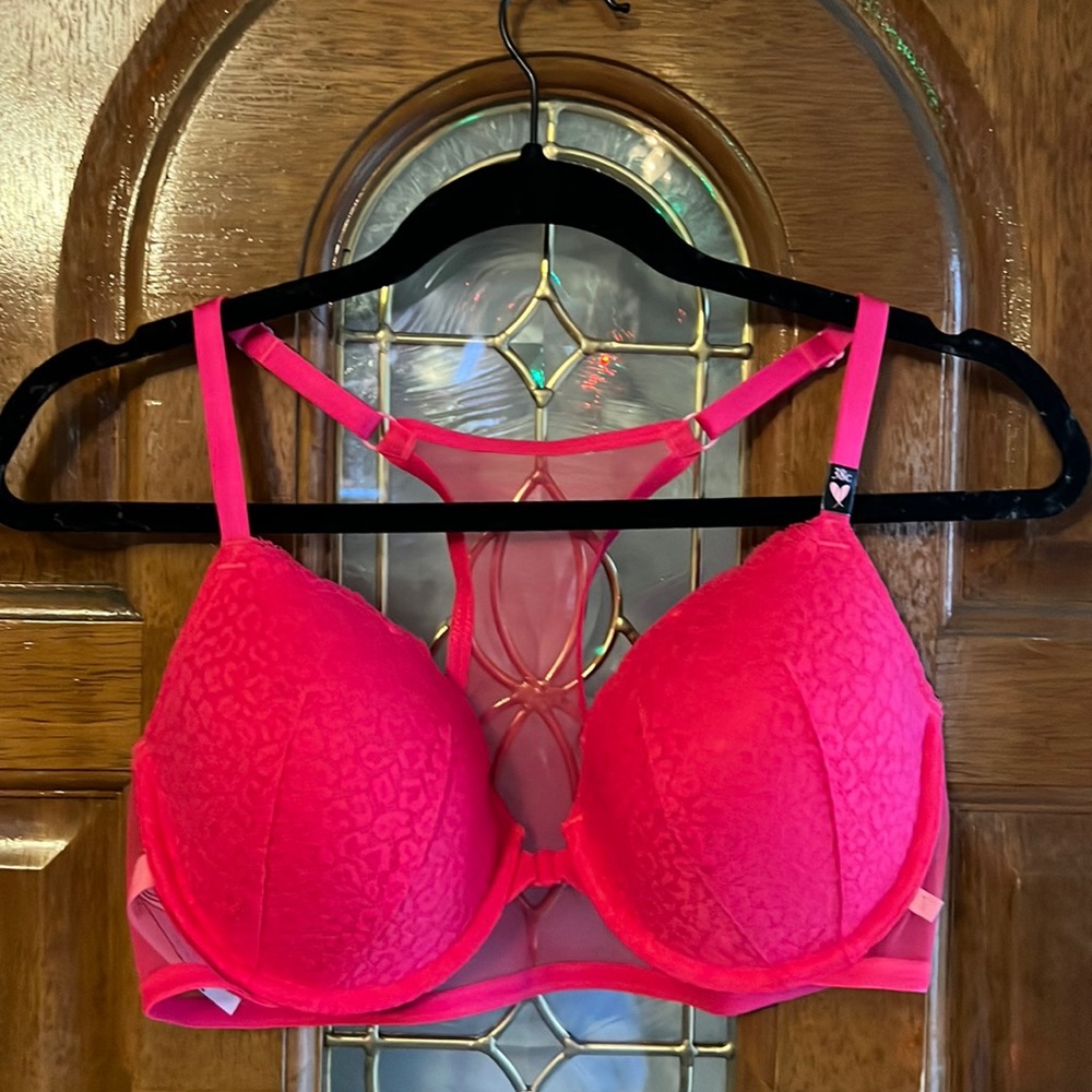 Victoria’s Secret - Razorback Demi Bra - Size 38C